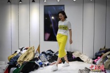 兴化兼职模特试衣服(兼职做试衣模特好吗)