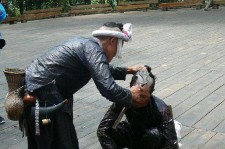 兴化欲带老伴游遍中国(带着老伴去旅游)