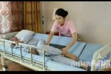 兴化郑州陪护工伴游司机雇用(郑州陪护工伴游司机雇用德律风)