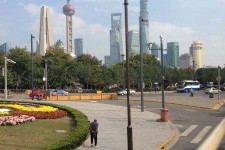 兴化上海自助游(上海自助游团购)