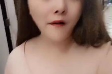 兴化美院系花兼职死商务模特(美院系花兼职商务模特第2部一边看球一边玩)