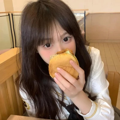 兴化伴游女生李心怡的资料