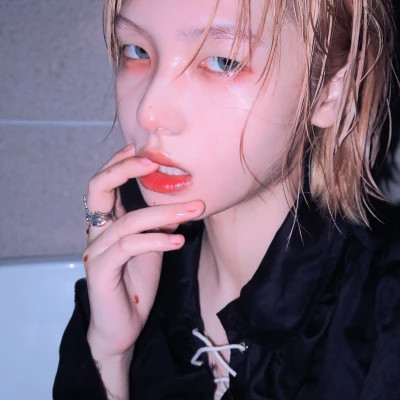 兴化伴游女生樱花漫舞的资料