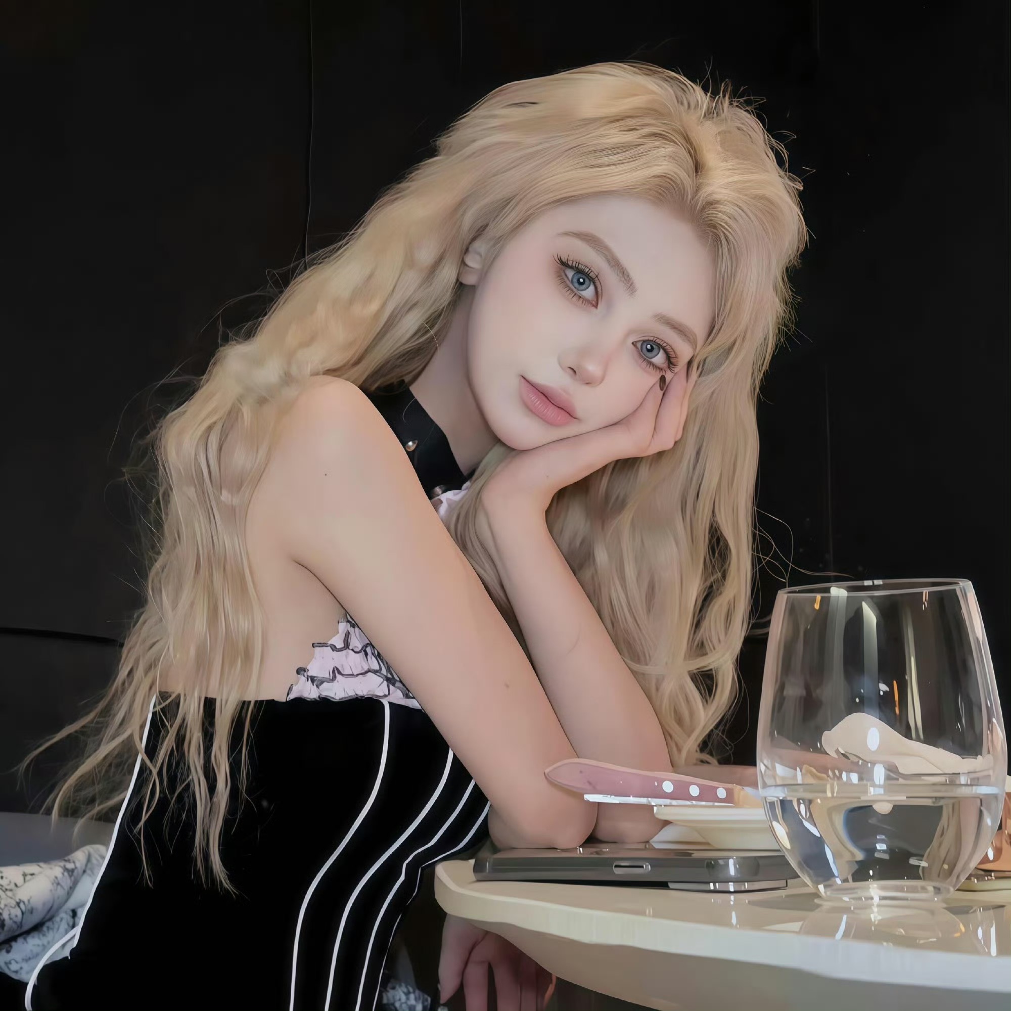 兴化伴游女生晨露的资料