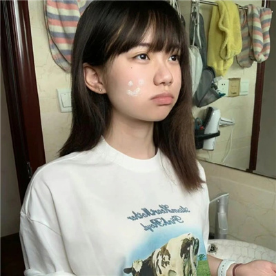 兴化伴游女生邝易云